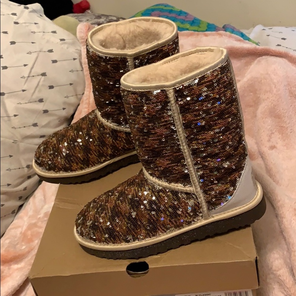 Sequence UGGs - Picture 4 of 6
